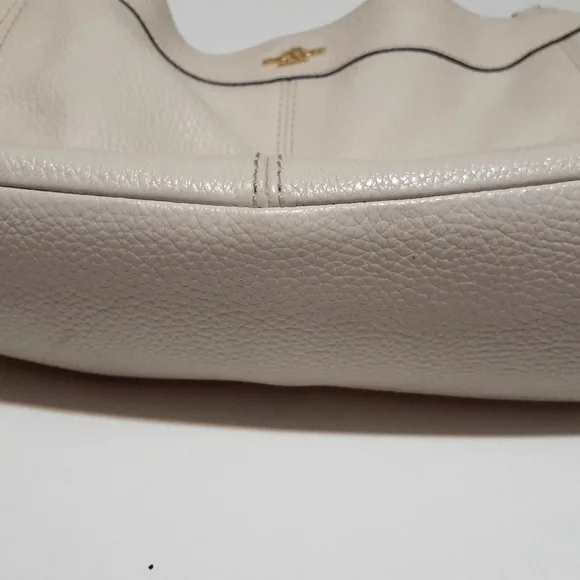 Coach Cream Leather Shoulder Bag - Picture 12 of 15